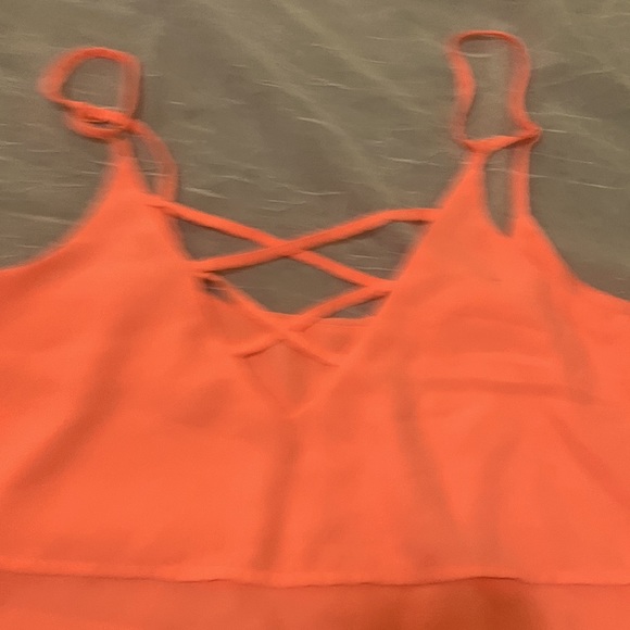 Top - Picture 2 of 2